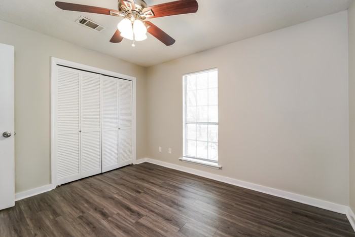 145 Bellegrove Cir - Photo 5 of 11