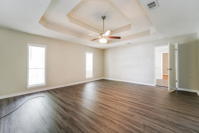 145 Bellegrove Cir - Photo 7 of 11