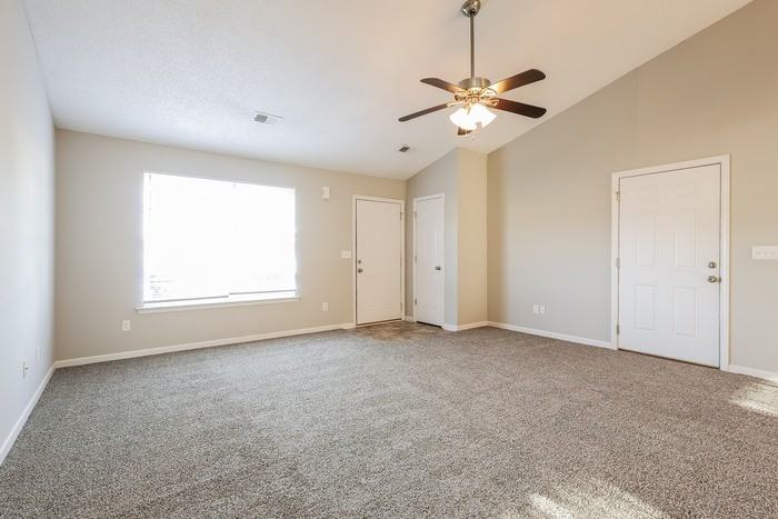 532 Pleasant Green Dr - Photo 3 of 11