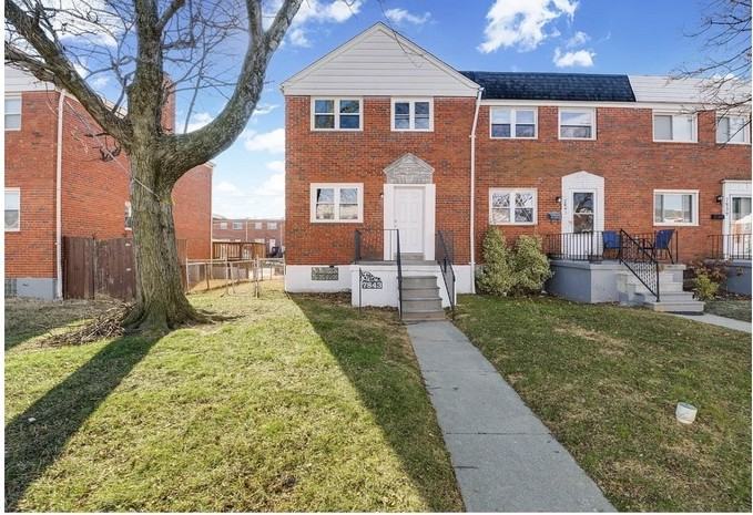 7843 Harold Rd - Photo 2 of 25