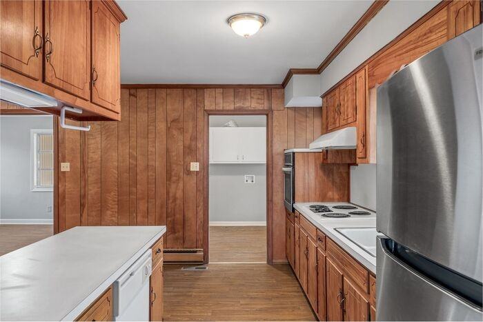 4321 Hilltop Rd - Photo 6 of 37