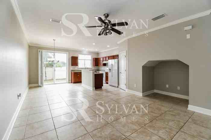 8832 Shell Island Dr - Photo 5 of 16