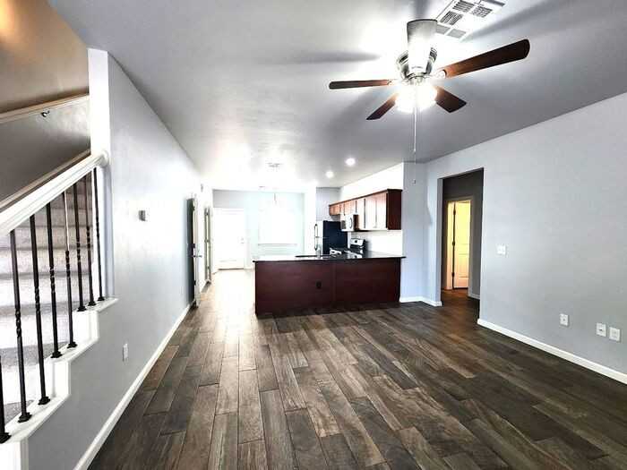 1120 E Campbell St - Photo 3 of 38