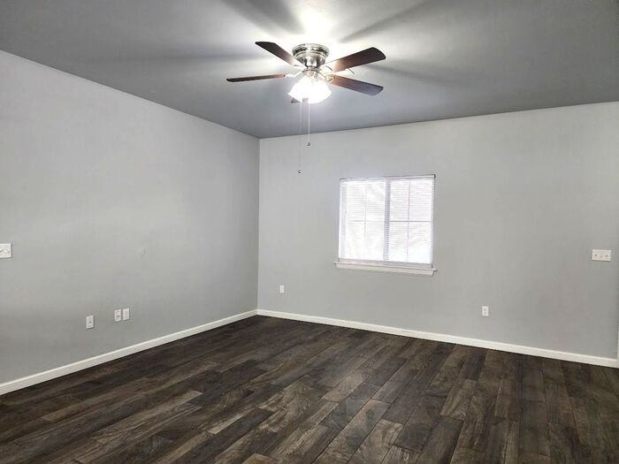 1120 E Campbell St - Photo 4 of 38