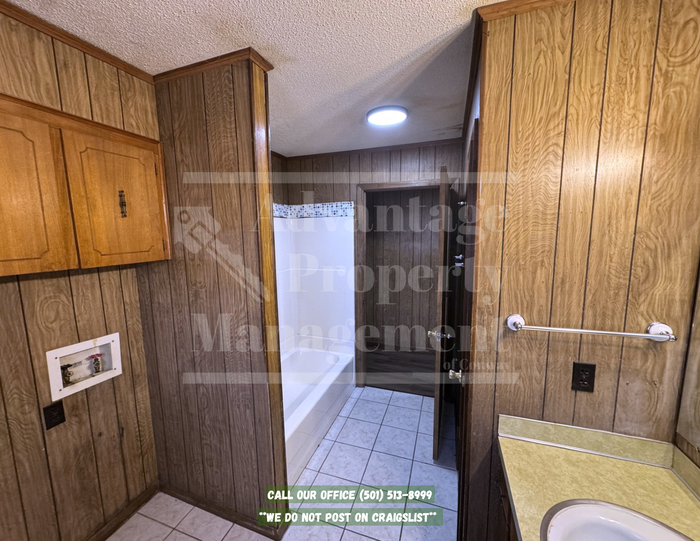 607 5th Ave - Photo 5 of 6