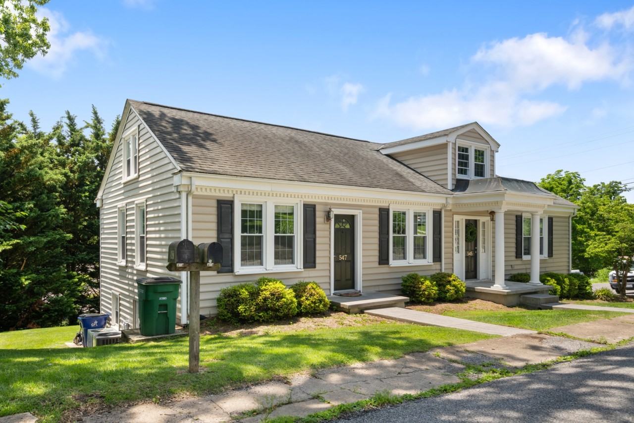 Montgomery Street - Photo 3 of 10