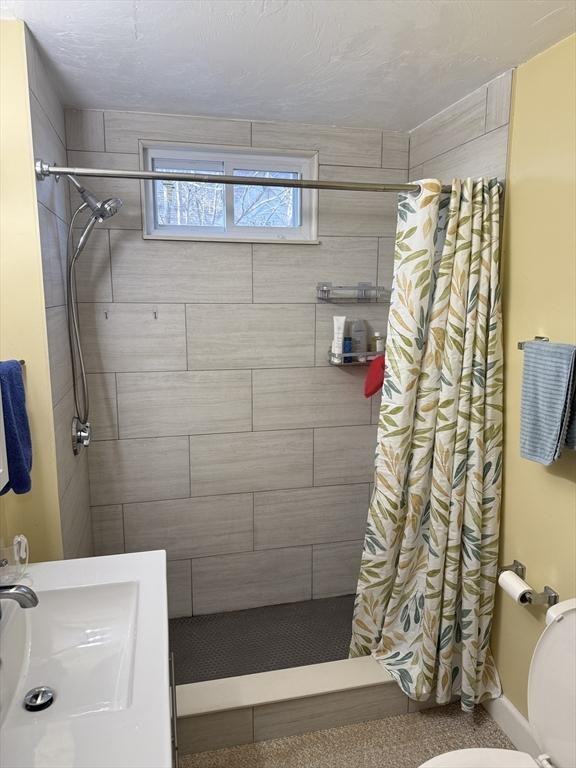 43 Leavitt St - Photo 3 of 9