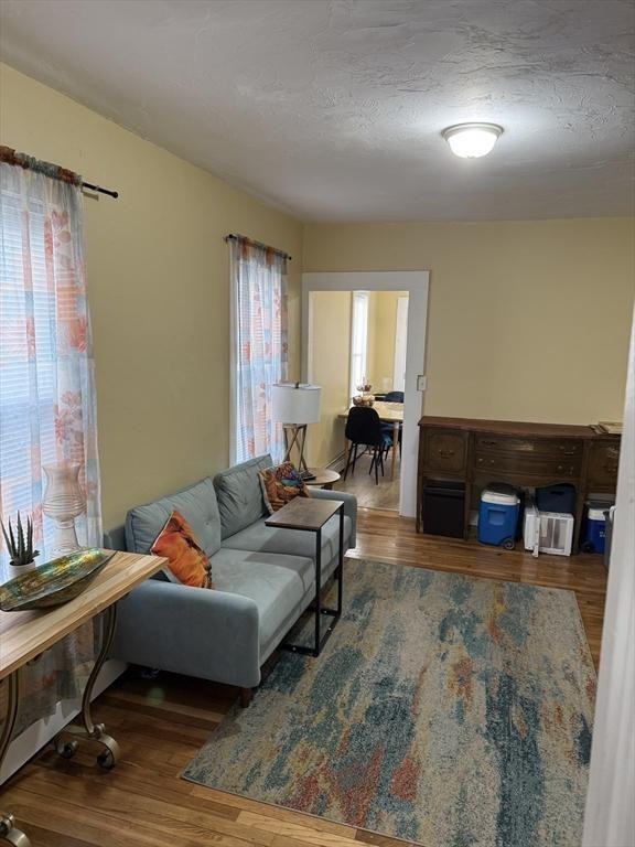 43 Leavitt St - Photo 6 of 9