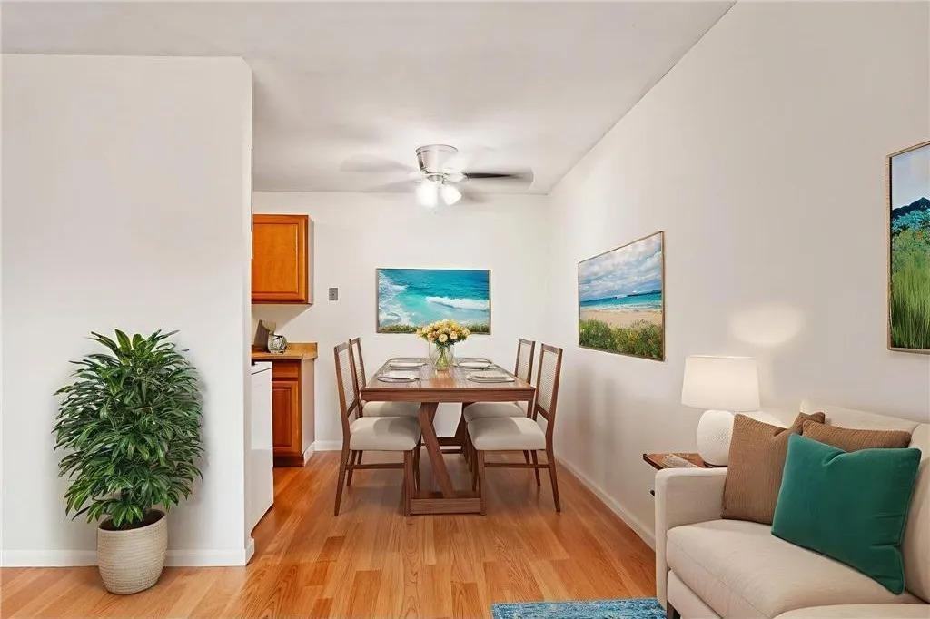 Minnehaha Manor - Photo 5 of 28