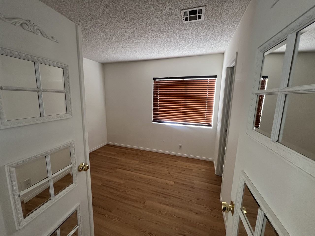 3242 Rollingridge Ave #NA - Photo 7 of 17