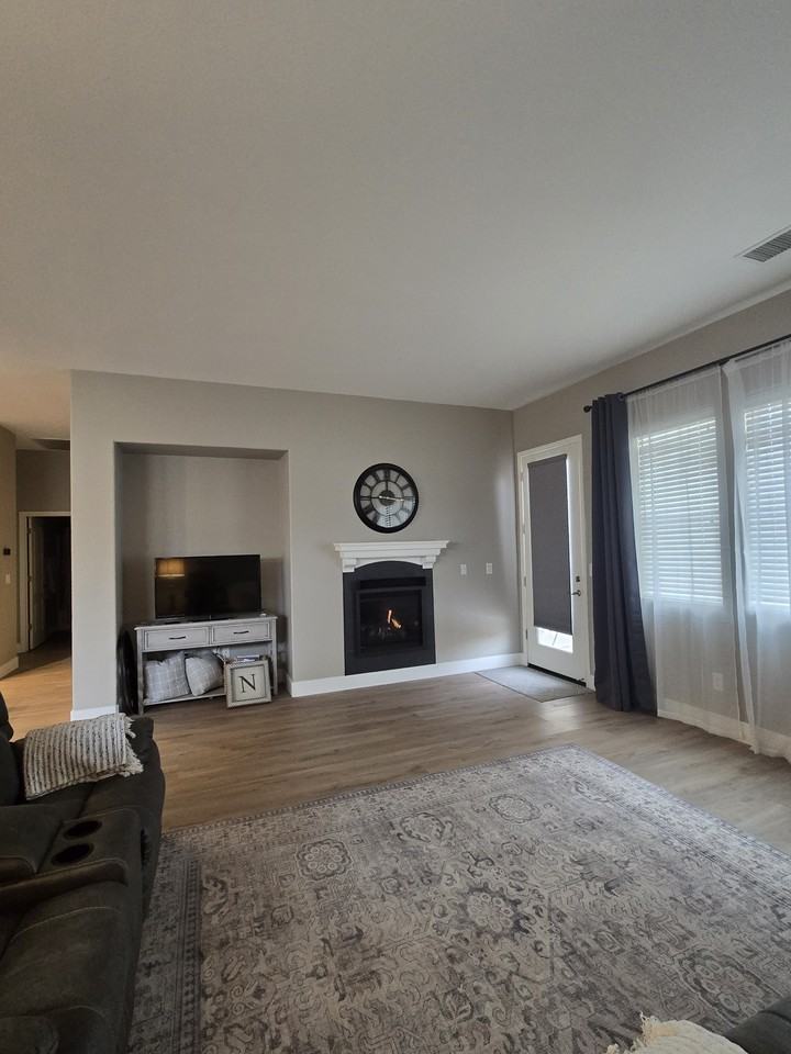 992 Bella Rosa Dr #NA - Photo 6 of 16