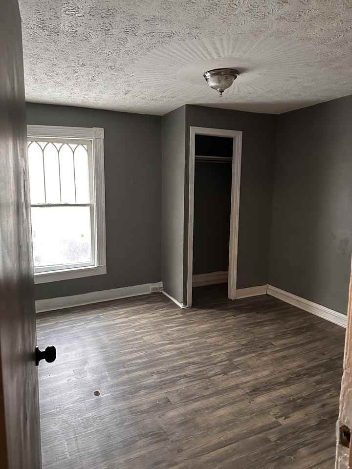 363 W Water St #2 - Photo 3 of 12