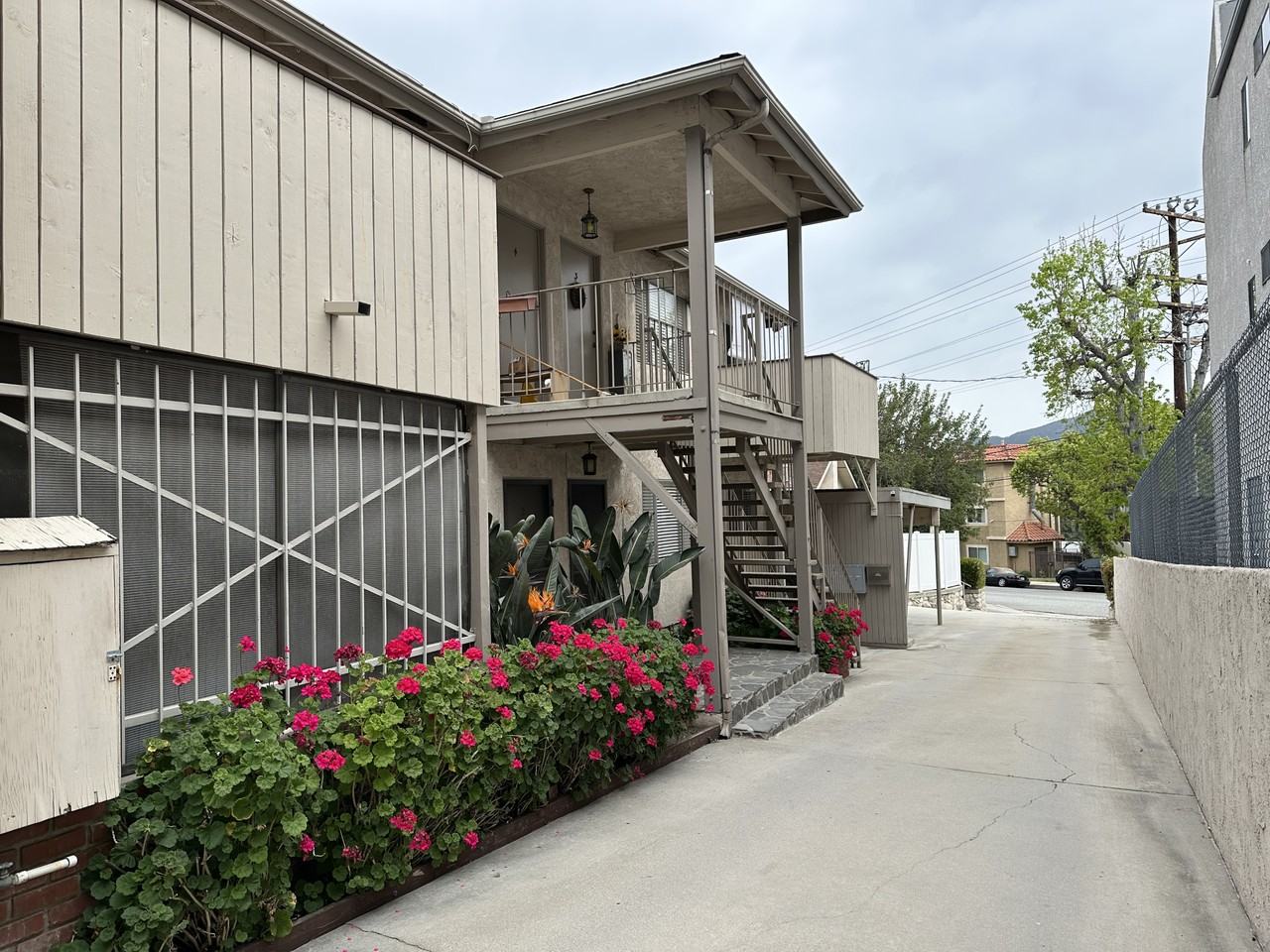 3233 Altura Ave #6 - Photo 2 of 2