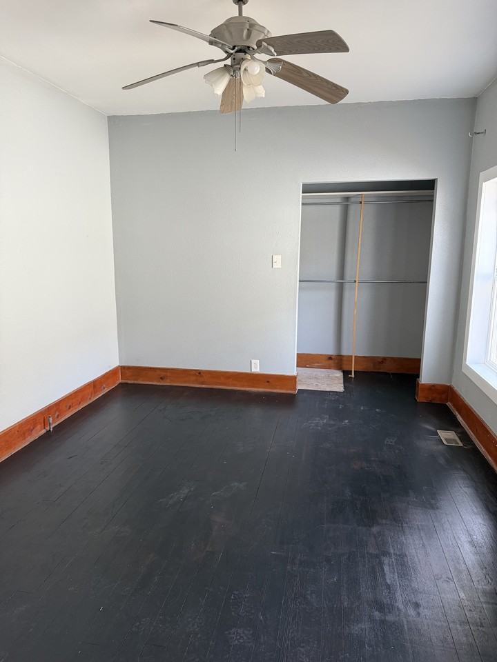 213 D St Nw #NA - Photo 3 of 10