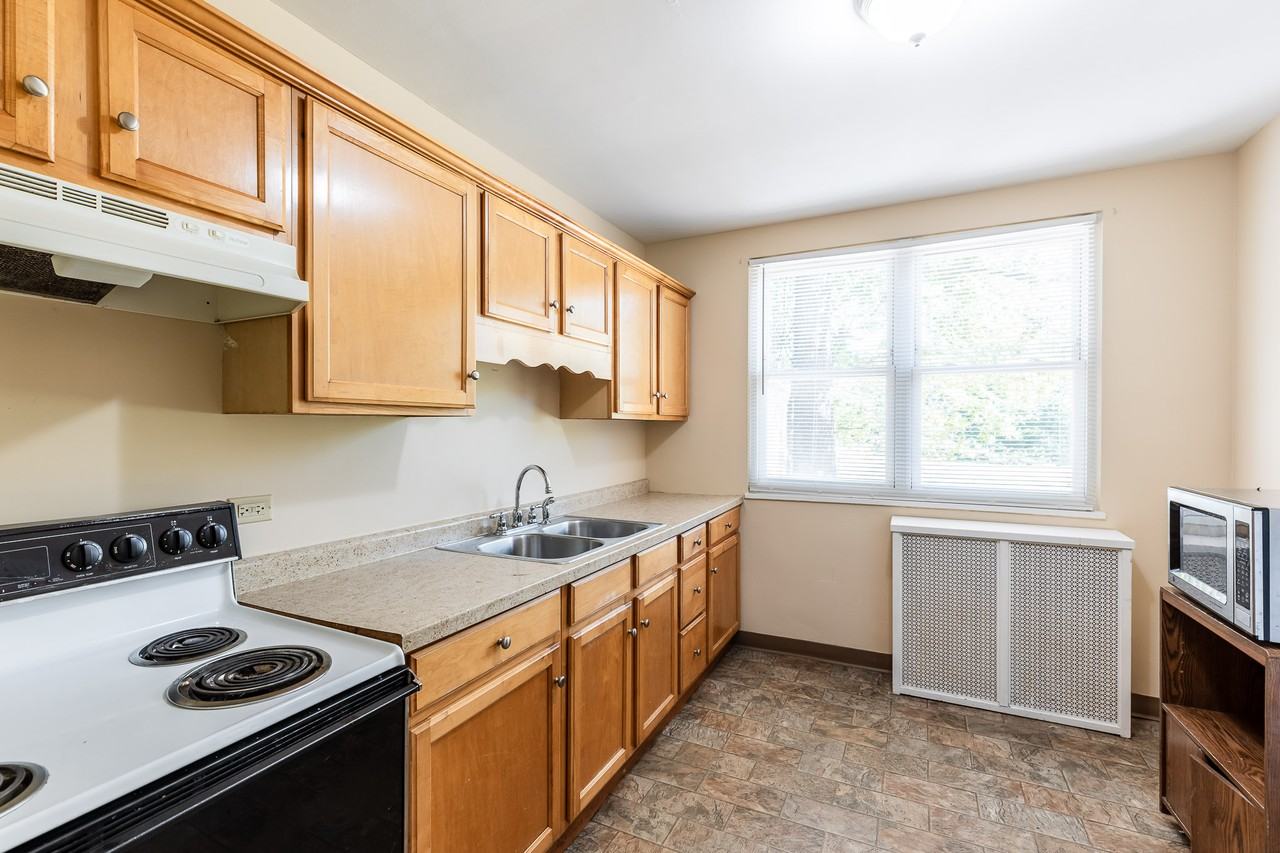 6 Falcon Ln #6 - Photo 5 of 15