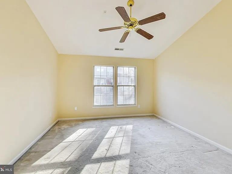 8615 Jacks Reef Rd - Photo 5 of 25