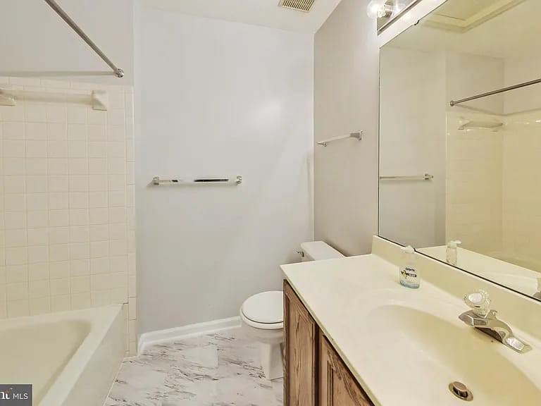 8615 Jacks Reef Rd - Photo 7 of 25