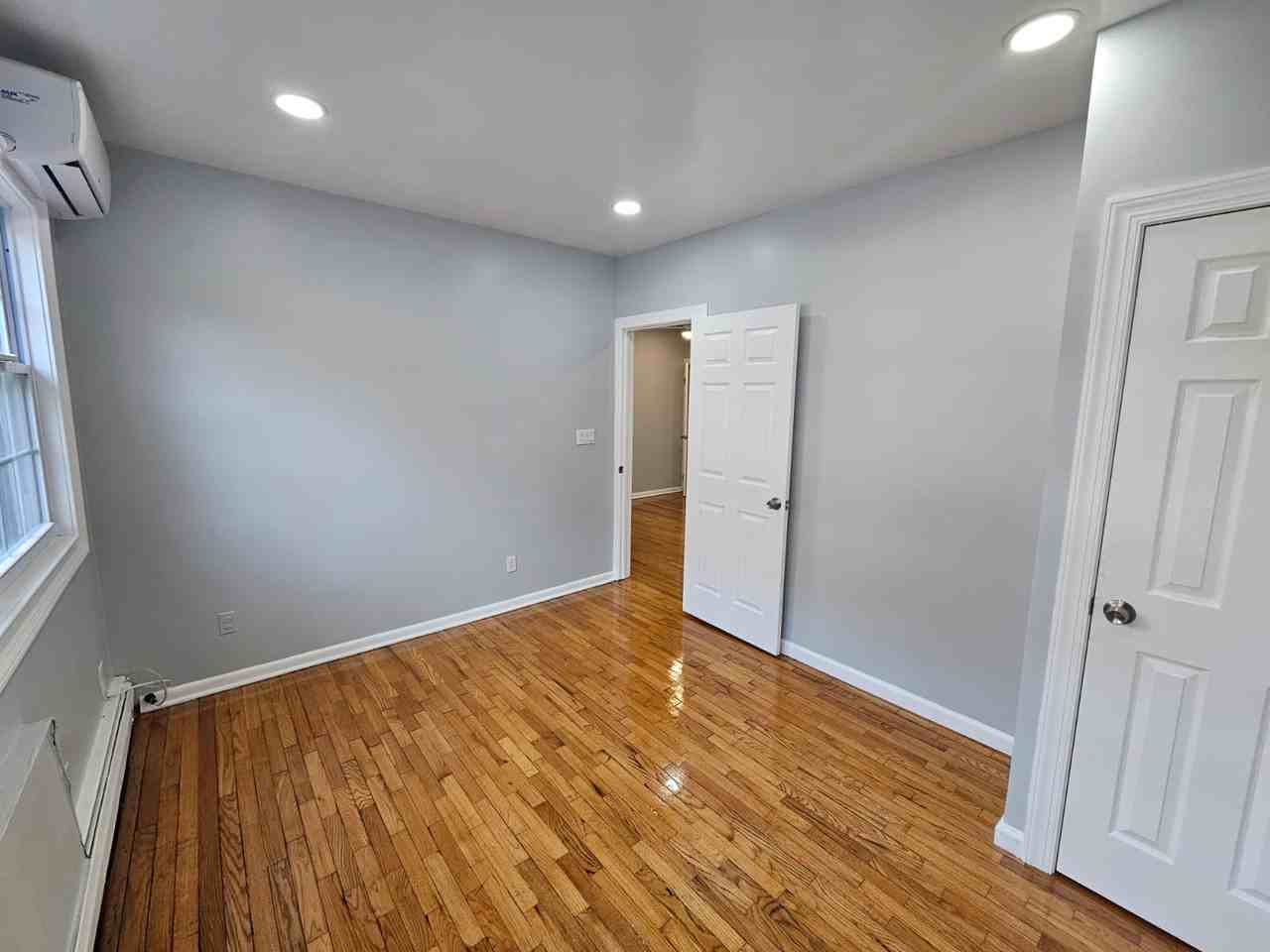421 Lincoln Ave #5 - Photo 4 of 5