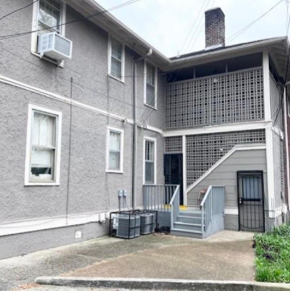 Harbert Court - Photo 6 of 18