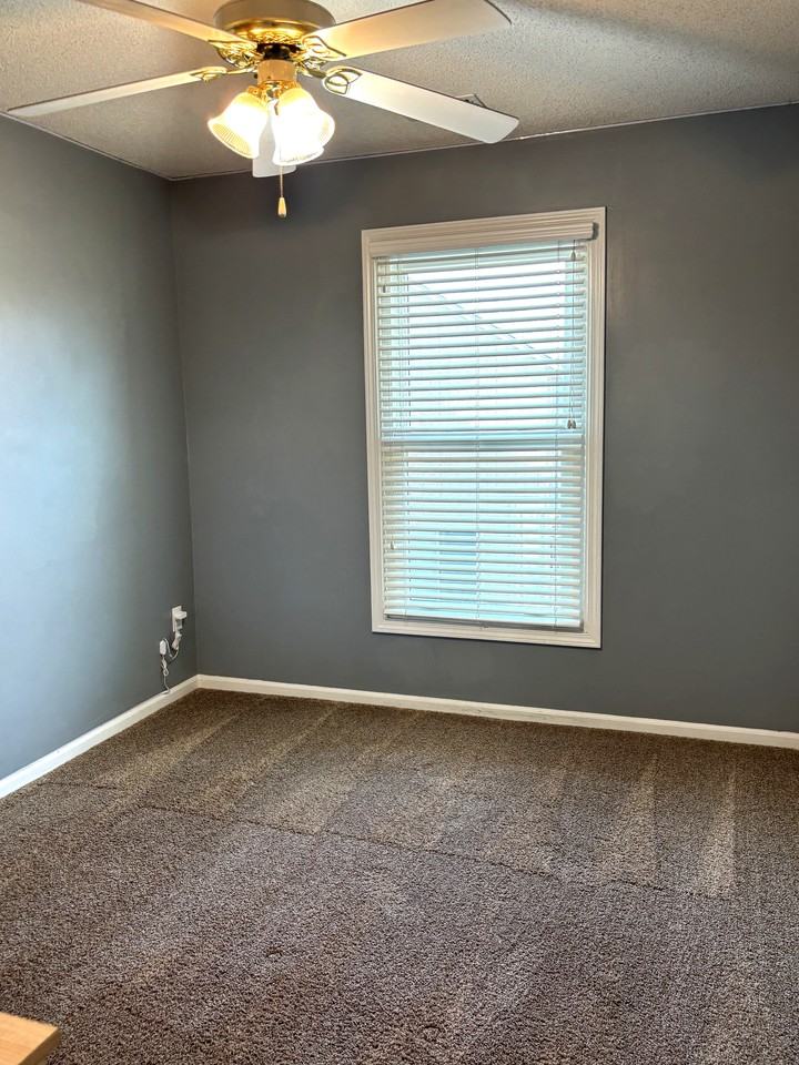 13806 S Mullen St #NA - Photo 7 of 24