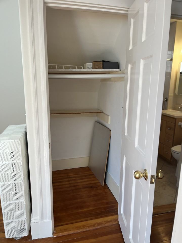 27 Lewis St - Photo 2 of 15