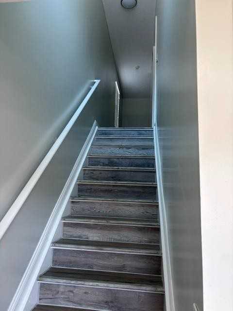 TAYLOR - Photo 4 of 10