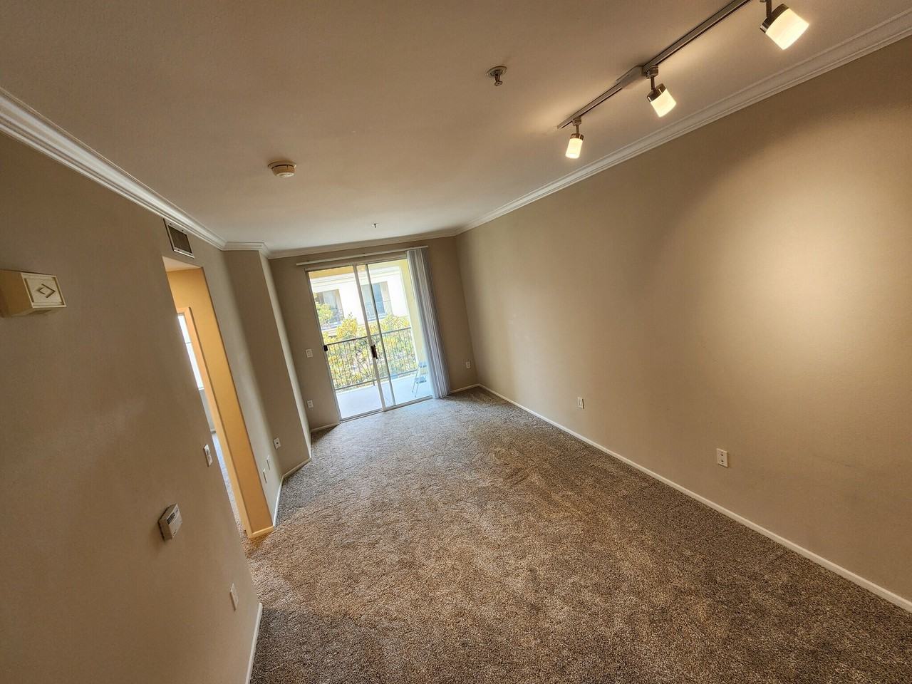 2429 Watermarke Pl #2429 - Photo 4 of 29