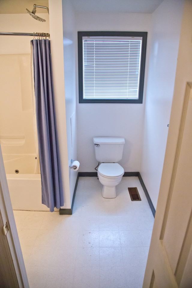 1460 Blue Course Dr #24 - Photo 5 of 20