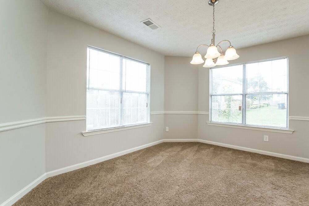 650 Compton Ln - Photo 6 of 17