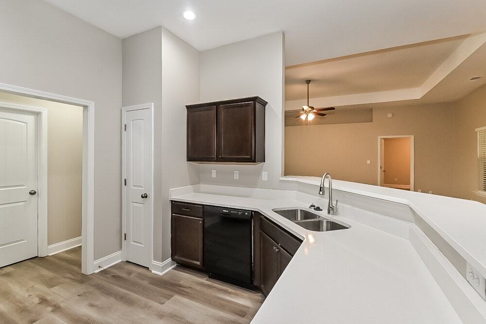 8679 Courtly Cir S - Photo 7 of 16