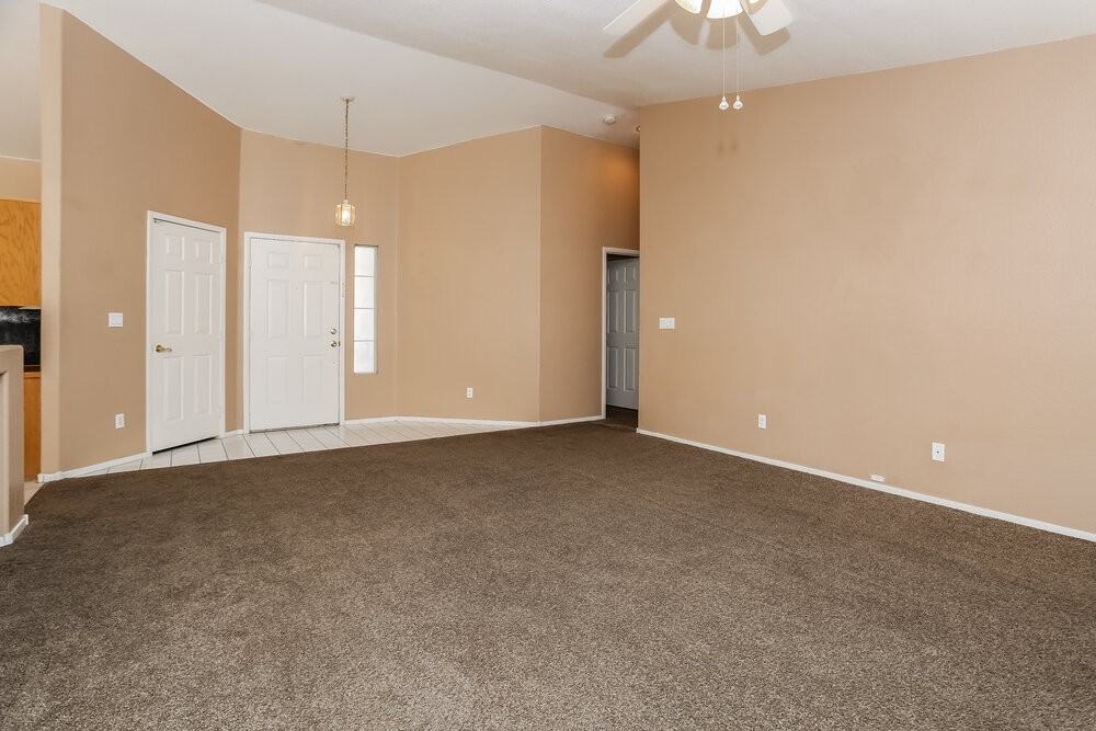 607 Park Landing Ct - Photo 4 of 16