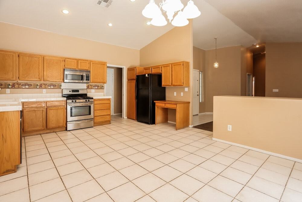 607 Park Landing Ct - Photo 7 of 16