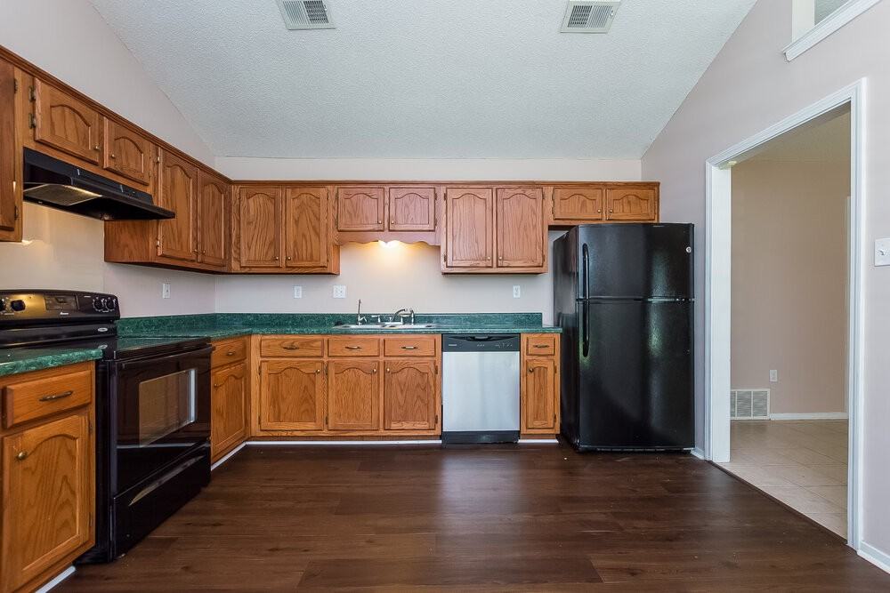 10173 Oak Run Dr S - Photo 6 of 15