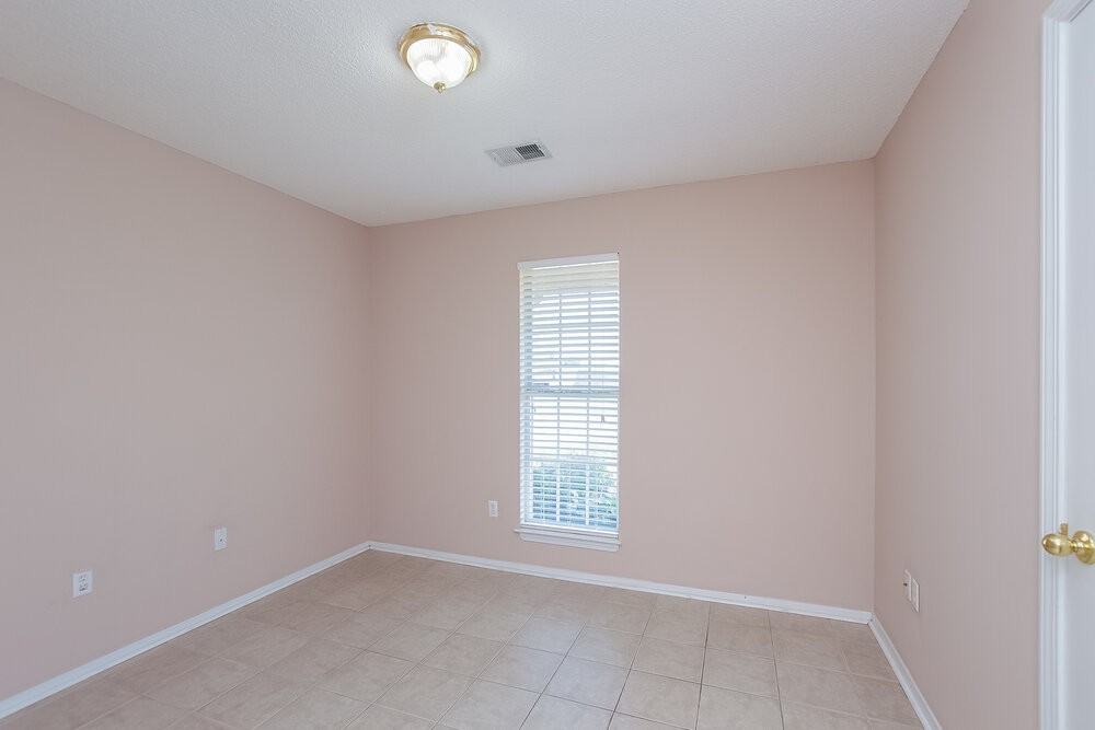 10173 Oak Run Dr S - Photo 7 of 15