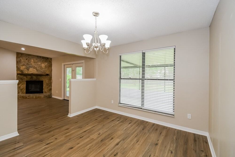 2215 Botany St - Photo 5 of 16