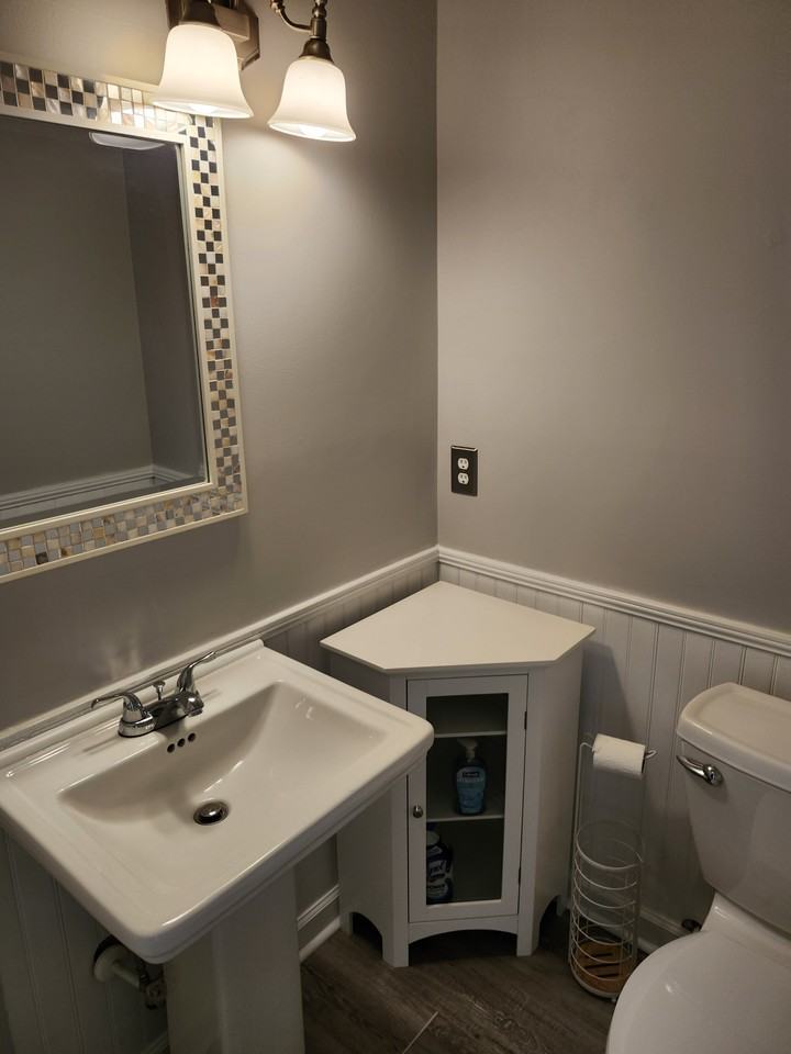 203 Oak Hollow Ct #NA - Photo 4 of 27