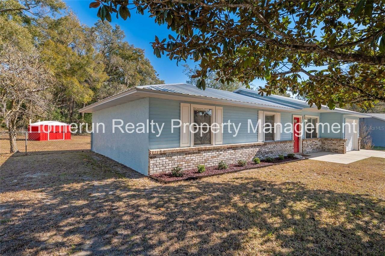 3851 Se 66th Pl #NA - Photo 3 of 30