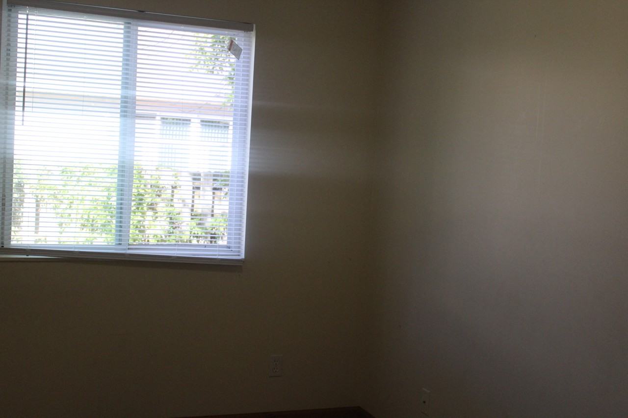 Russell St #4719 - Photo 5 of 35