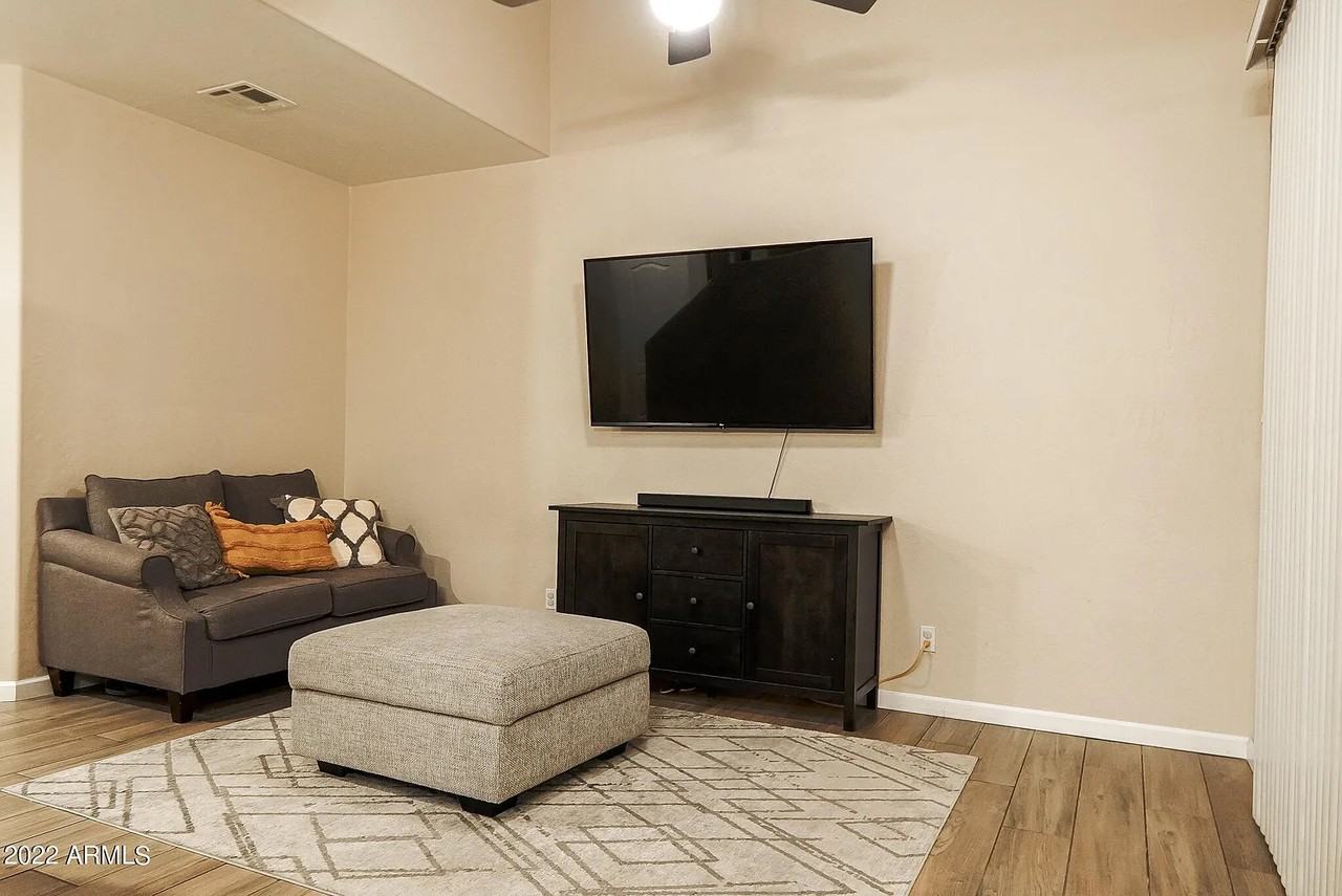 1015 S Val Vista Dr - Photo 3 of 11