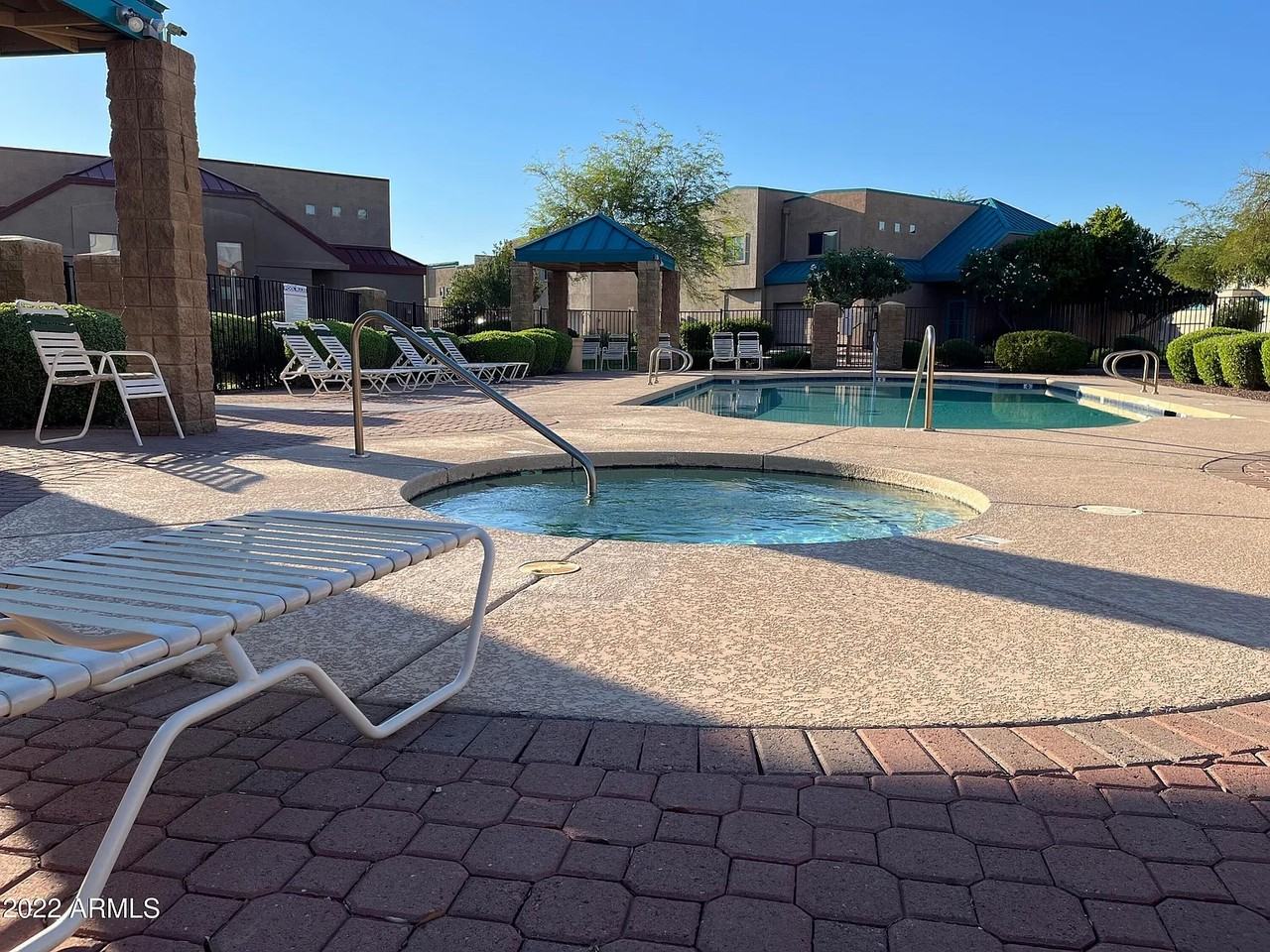 1015 S Val Vista Dr - Photo 5 of 11