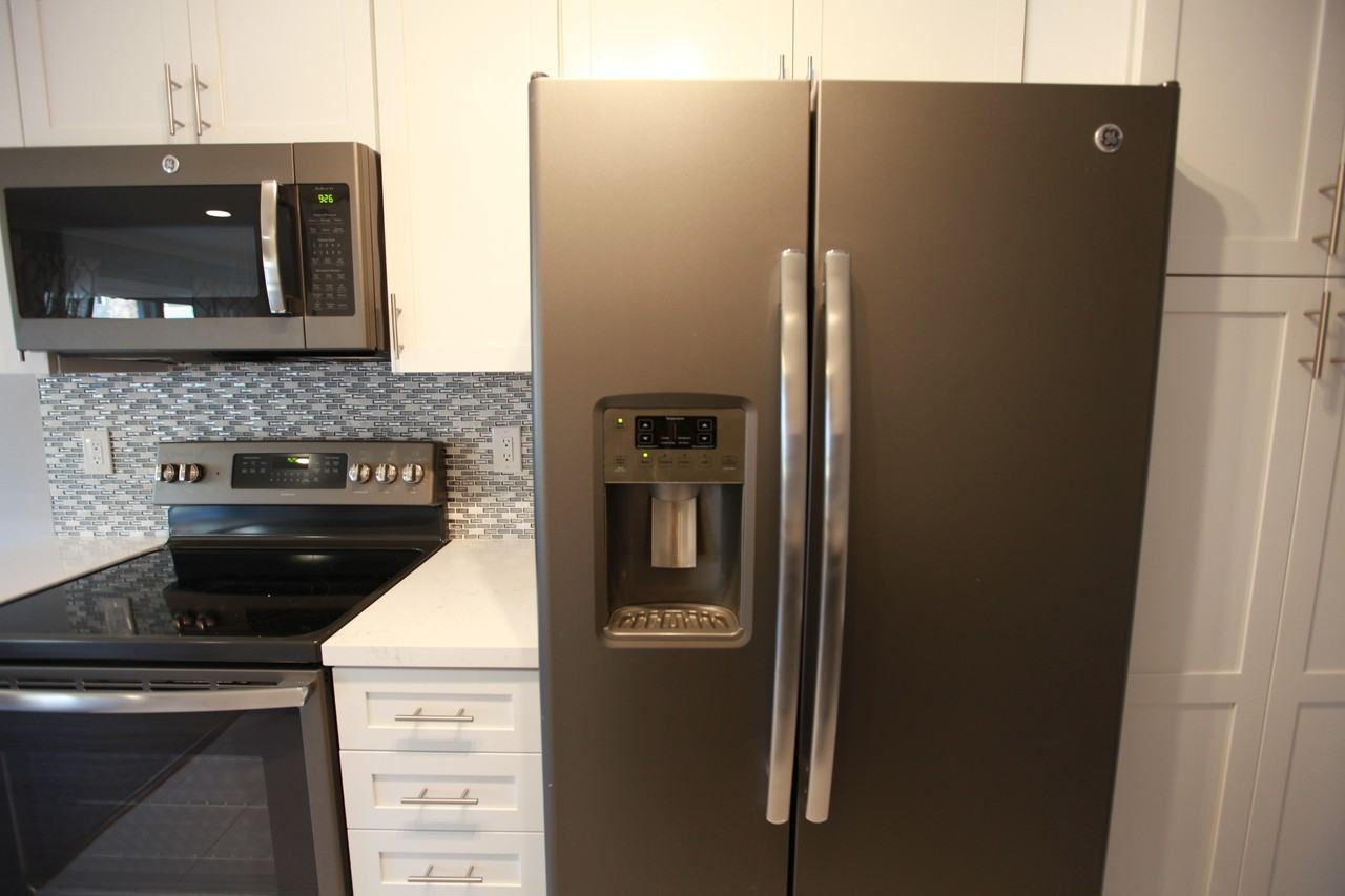 1143 6th Street ##104 - Photo 4 of 18