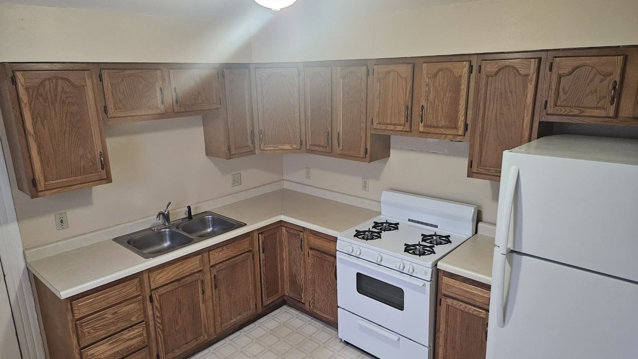 709 Frederick St #709 - Photo 6 of 9