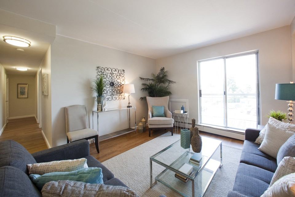 Linden Court - Photo 3 of 14