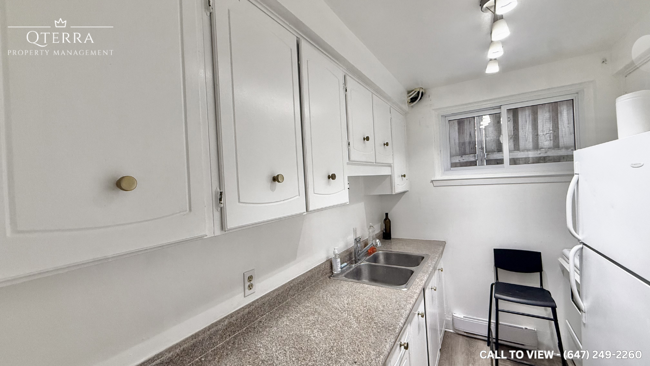 A-47 Chapman Ave, East York, Ontario M4B 1C6 - Photo 2 of 4