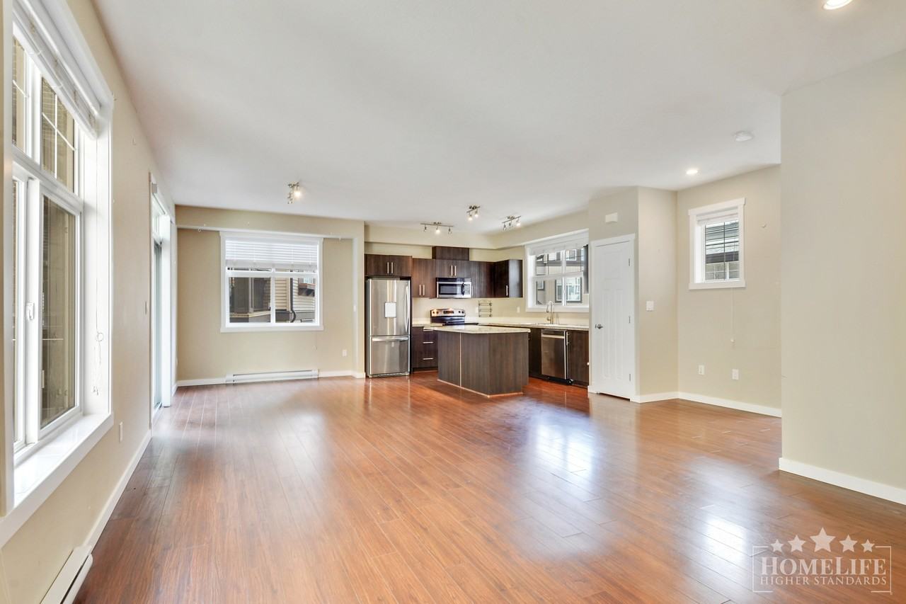 6123 138 St - Photo 4 of 29