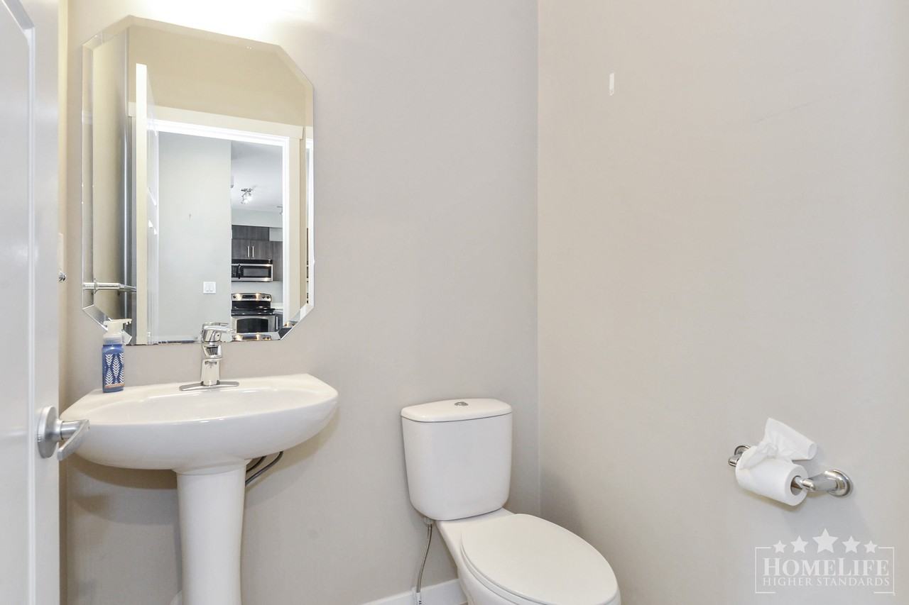 6123 138 St - Photo 5 of 29