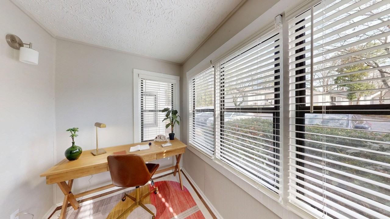 Rosemont at East Cobb Apartments - Photo 4 of 38