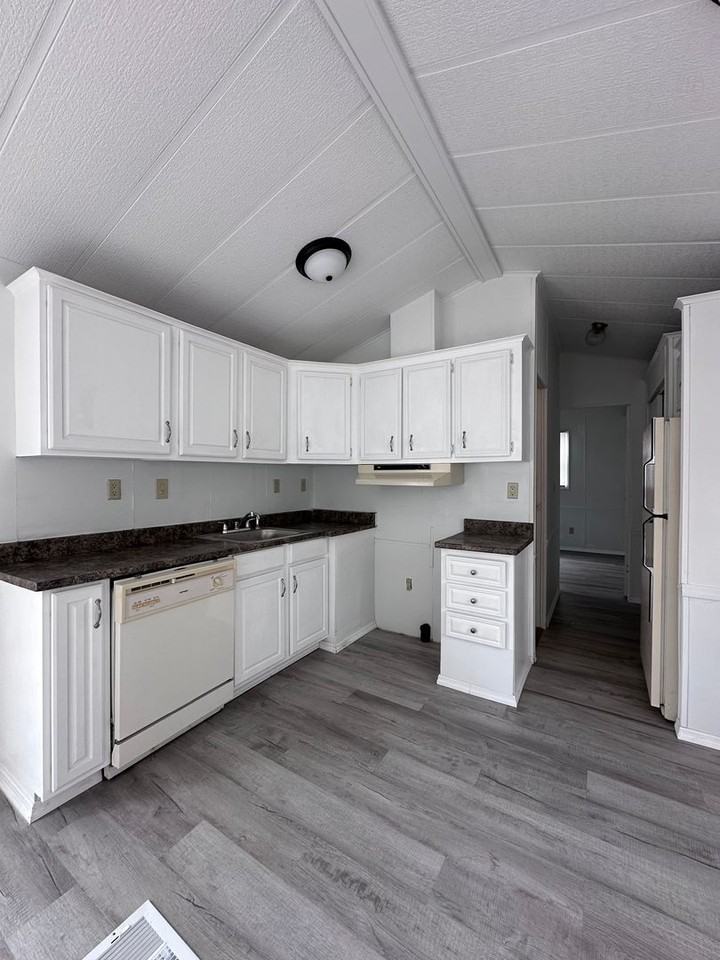 37021 Tucker Rd #17PM - Photo 3 of 11