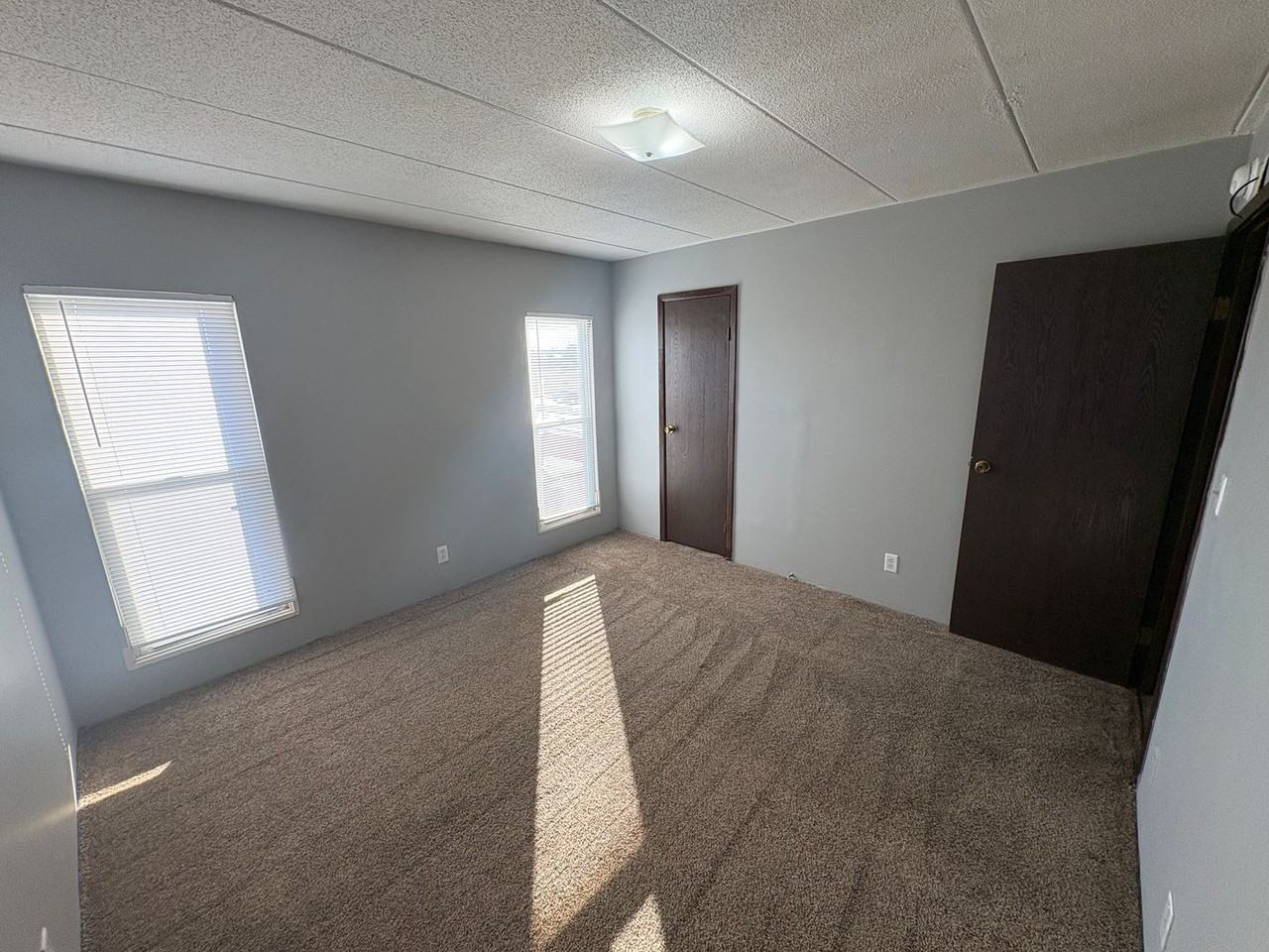 3300 Huntington - Photo 7 of 13