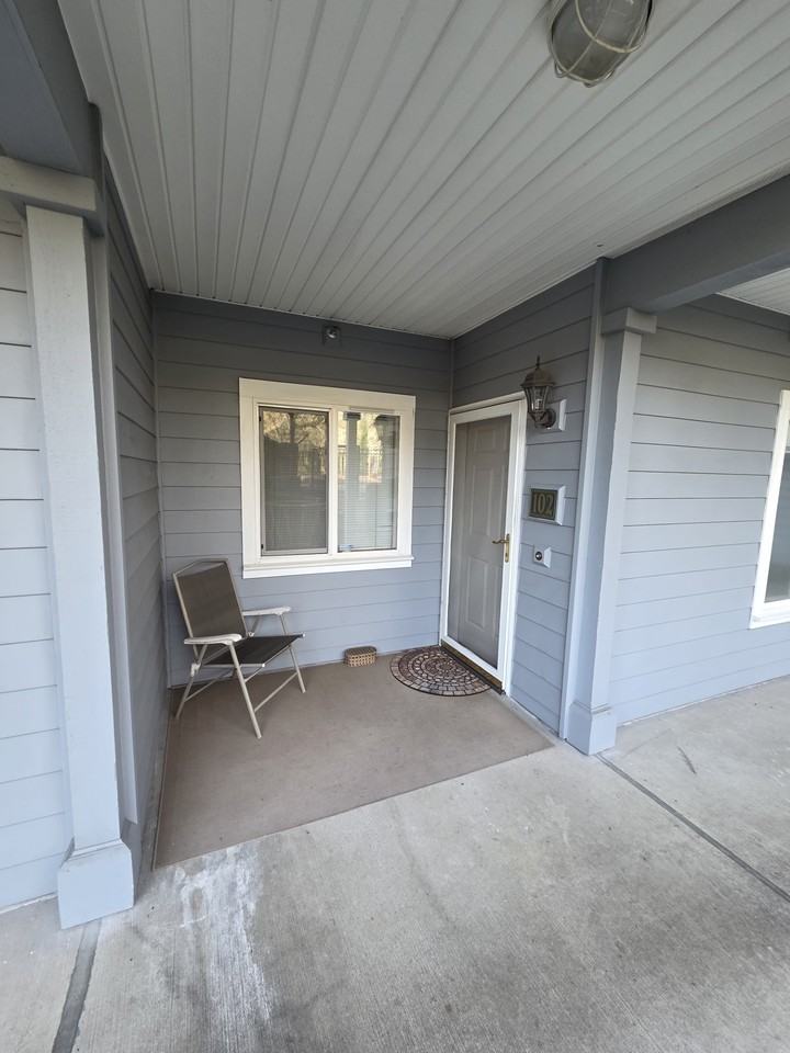 6125 Northeast 175th Street M102 - M102 #M102 - Photo 2 of 29